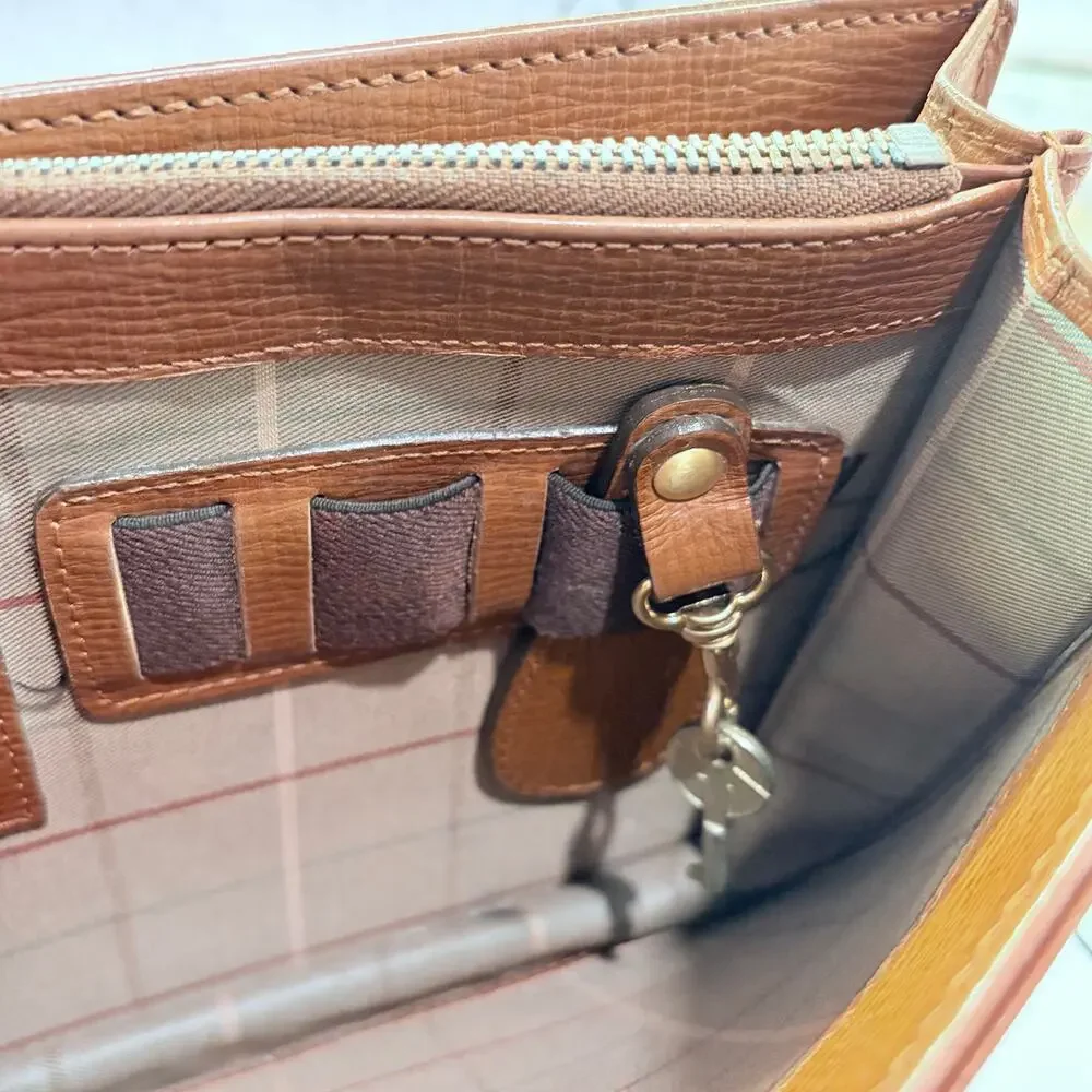Vintage Burberry Brown Leather Clutch-Style Briefcase – Push Lock w/ Key